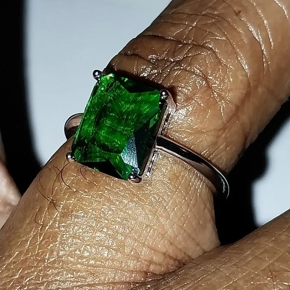 Ladies Emerald 925 Adjustable Promise Ring